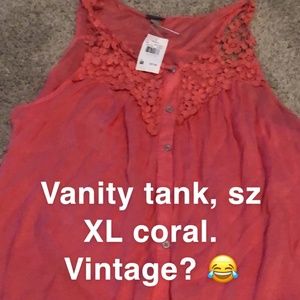 NWT Vanity tank, size XL